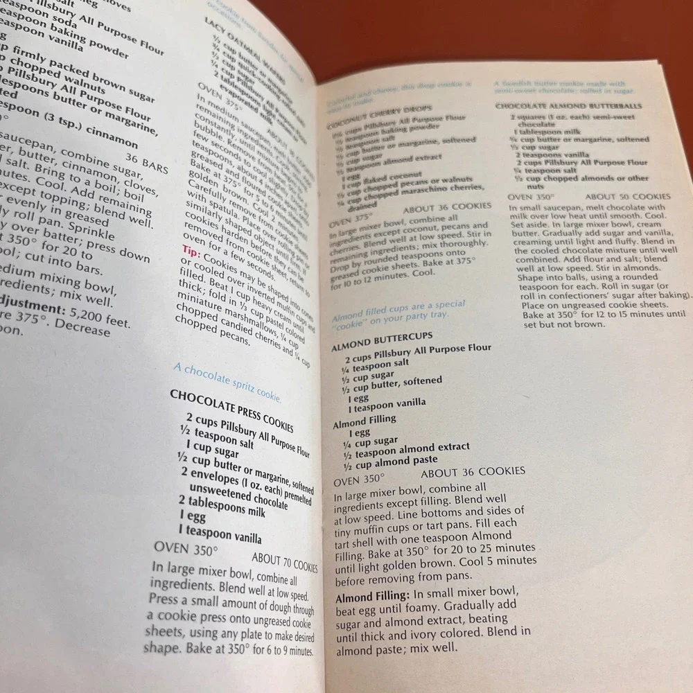 Vintage‎ Pillsbury Bake Off Cookie Favorites Cookbook Recipes Booklet Softcover